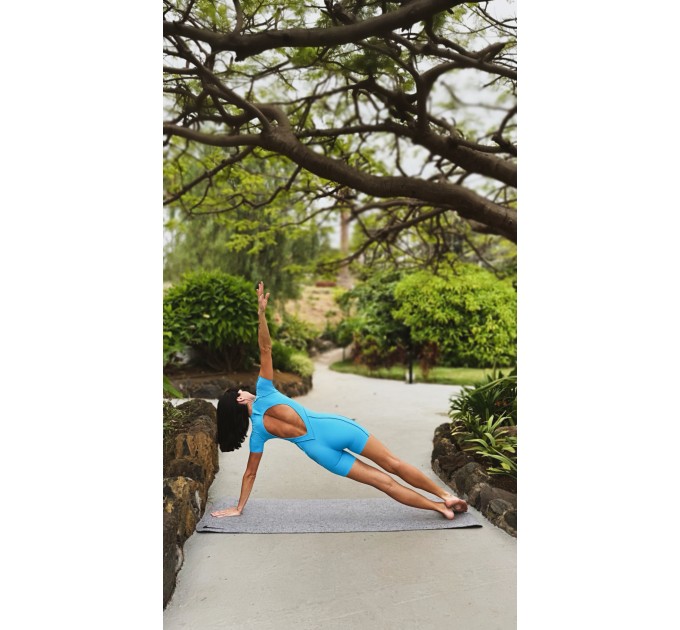 Open Back Sports Romper – Sculpted Fit & Short Sleeves